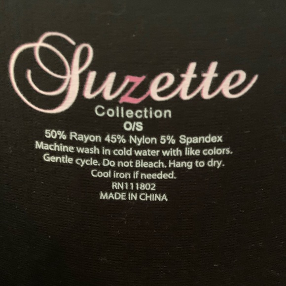 Cropped and fitted black top - Picture 3 of 4